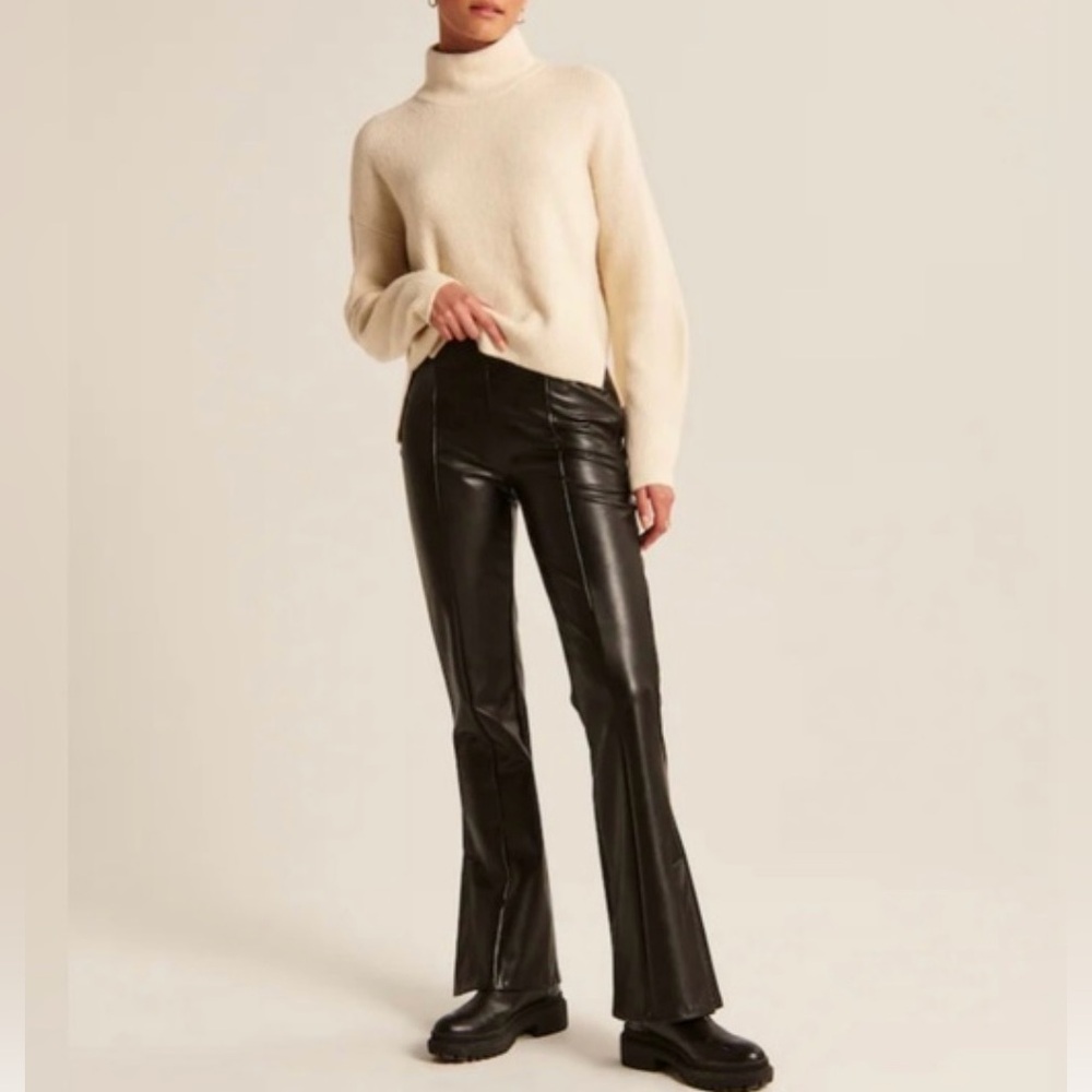 Abercrombie & Fitch Women’s Split Hem Vegan Leather Flare Pants Black Size S